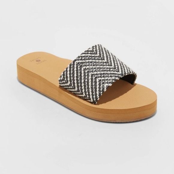 Shore Thing Slip on Sandals in Prism Black
